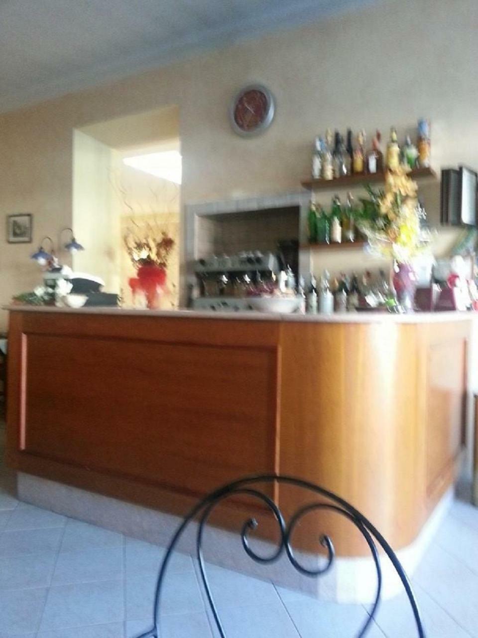 Hotel La Milanese Pietra Ligure Buitenkant foto